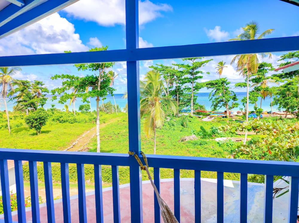Family Studio Suite, 1 Bedroom, Ocean View, Oceanfront