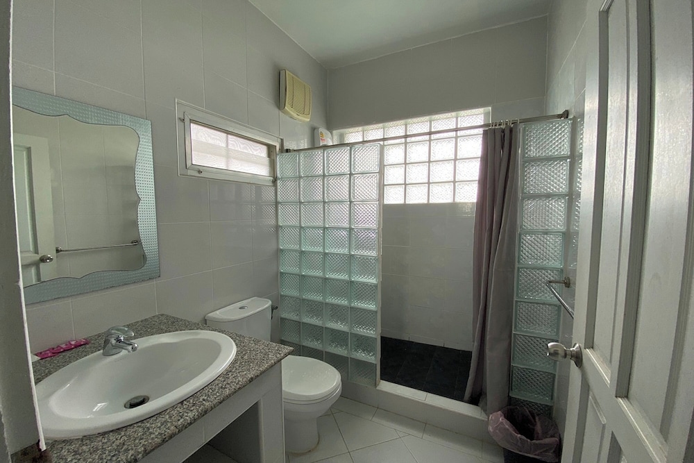 Superior Room - Photo 12