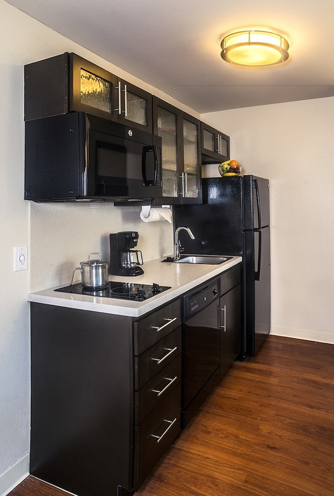 Studio Suite, 2 Twin Beds - Photo 4