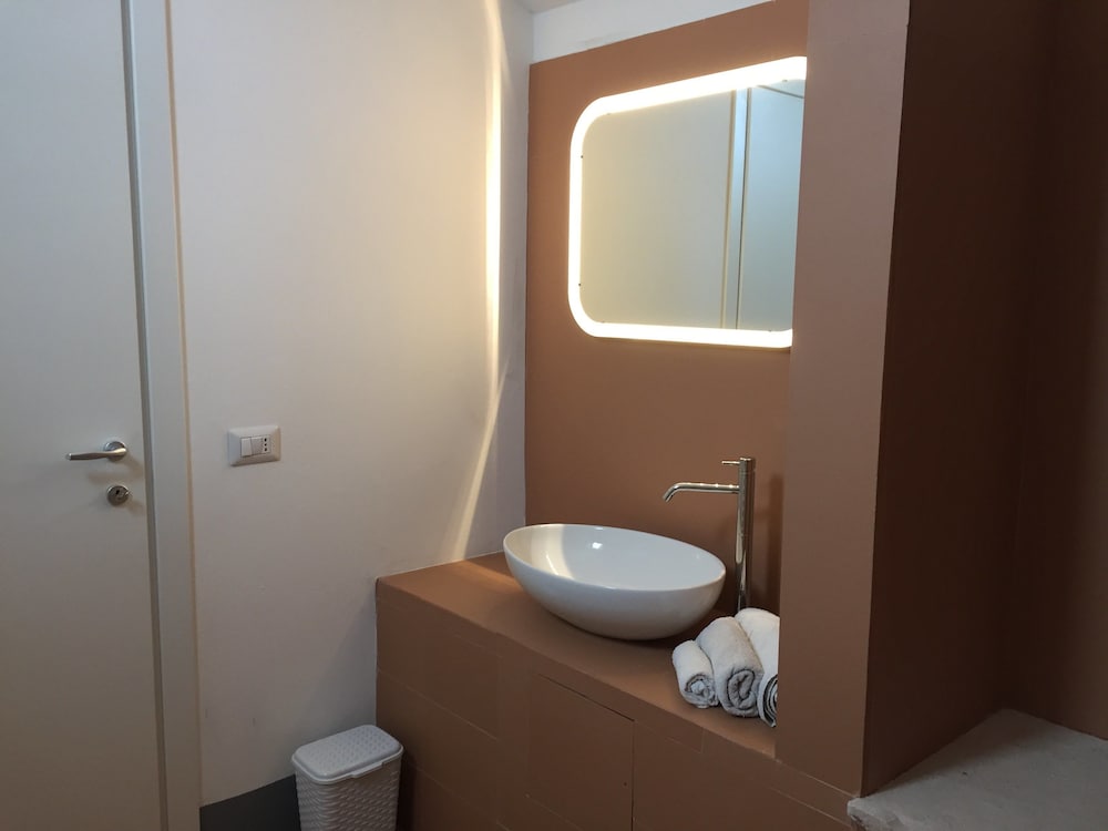 Luxury Double or Twin Room, Balcony photo 3