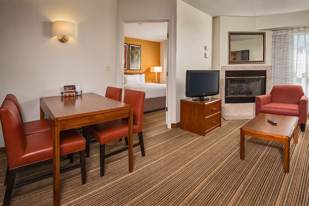 Superior Suite, Multiple Beds (Two Bedrooms)