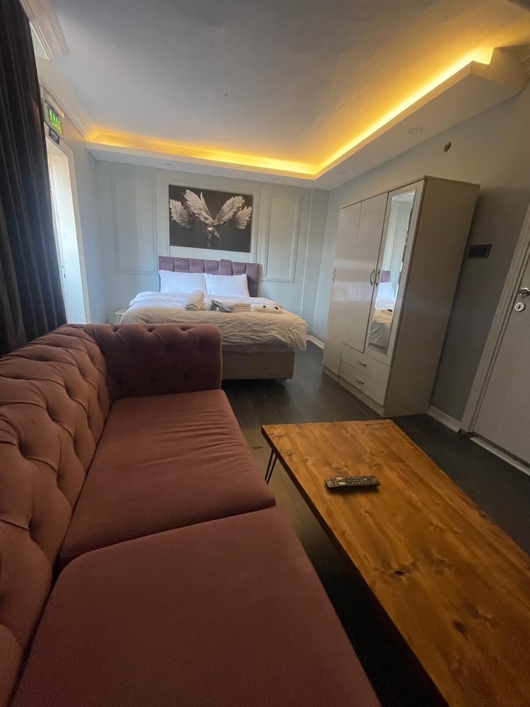 Deluxe Double or Twin Room photo 1