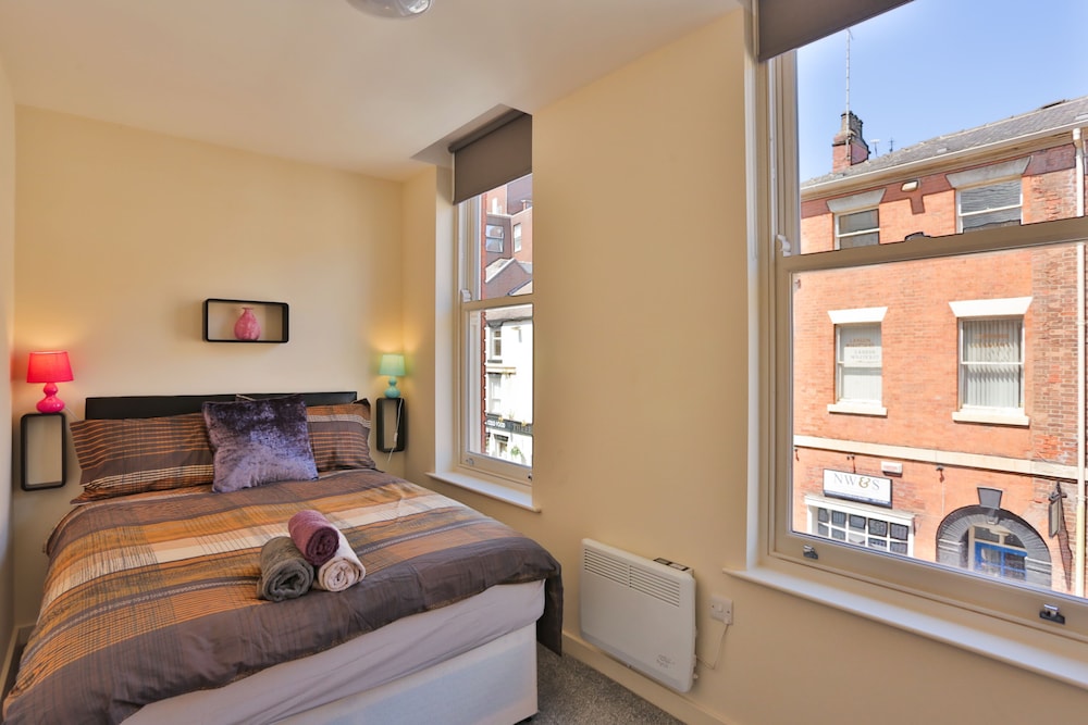 Deluxe Apartment