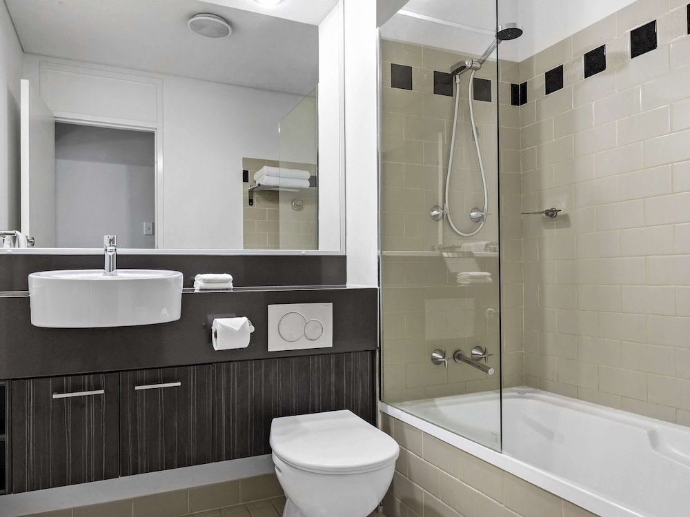 Two Bedroom two Bathroom Apartment with Balcony, non-smoking photo 2
