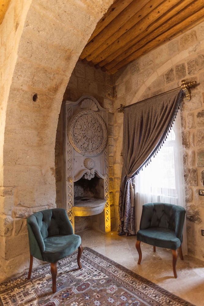Jakuzili Suite - Photo 12