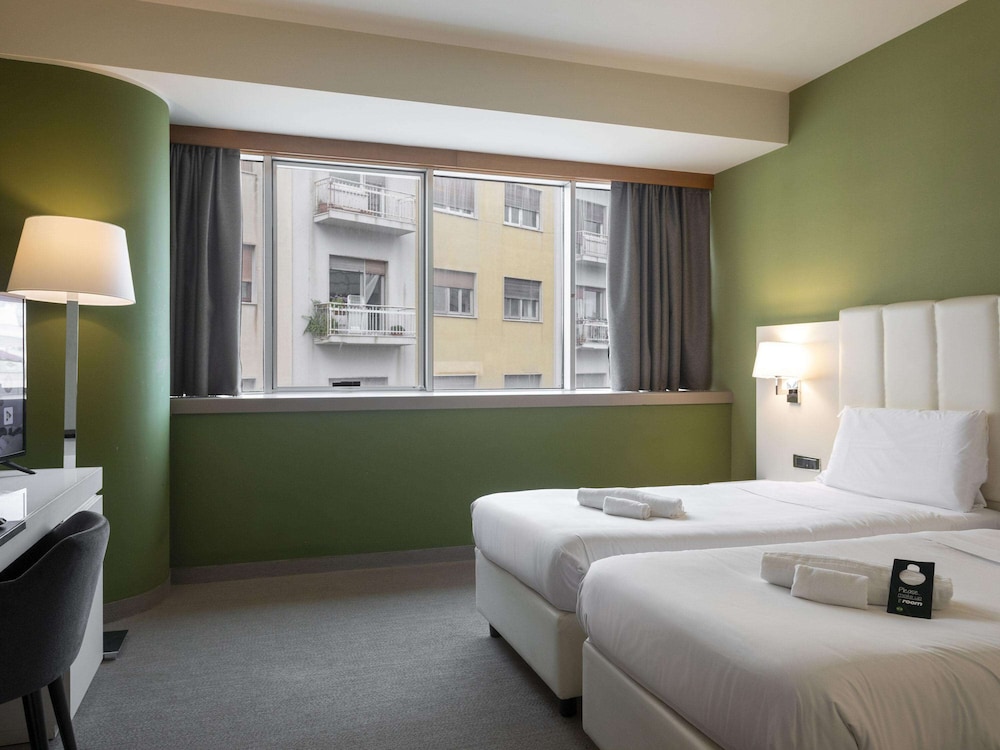 Twin Room - Photo 7