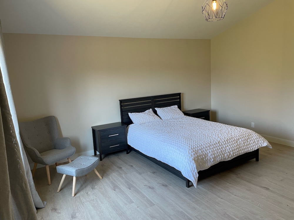 Basic Double Room, 1 Queen Bed photo 2