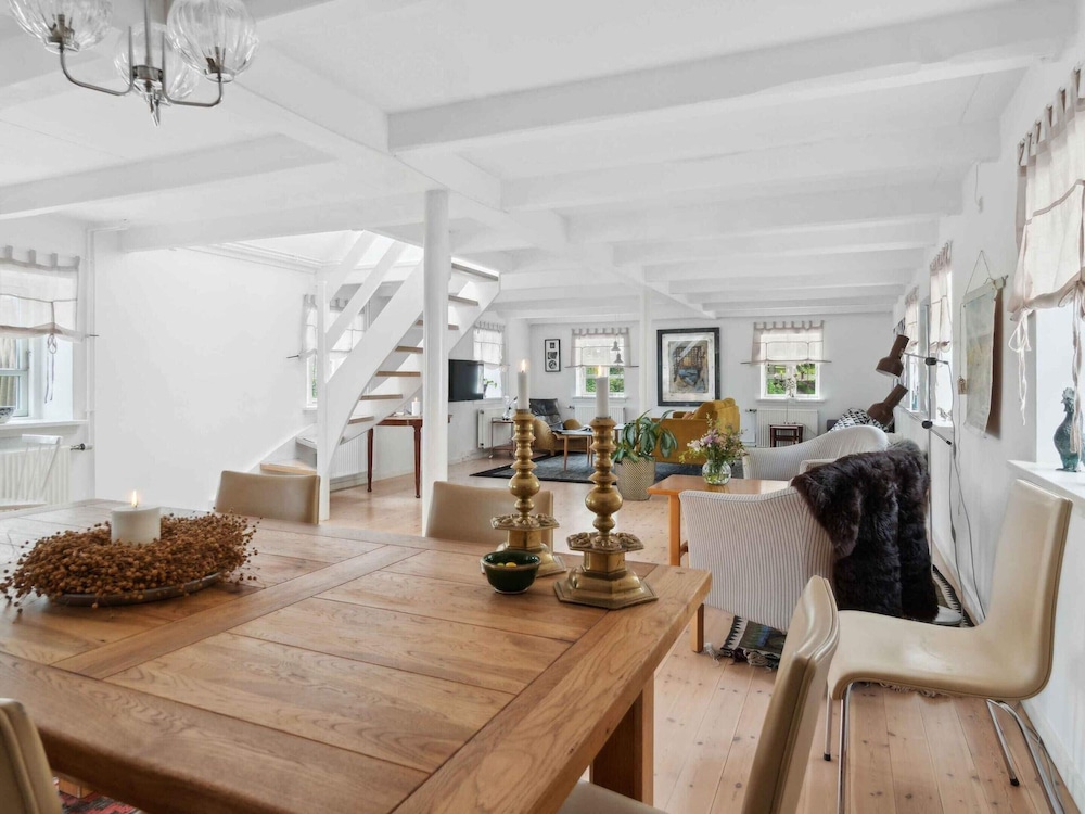 House photo 2
