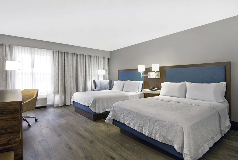 Room, 2 Queen Beds, Accessible, Non Smoking (Hearing) - Photo 2