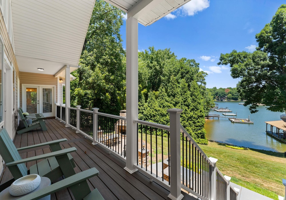 House, Multiple Beds (Waddell Waters w/Optional Boat Rental) photo 2