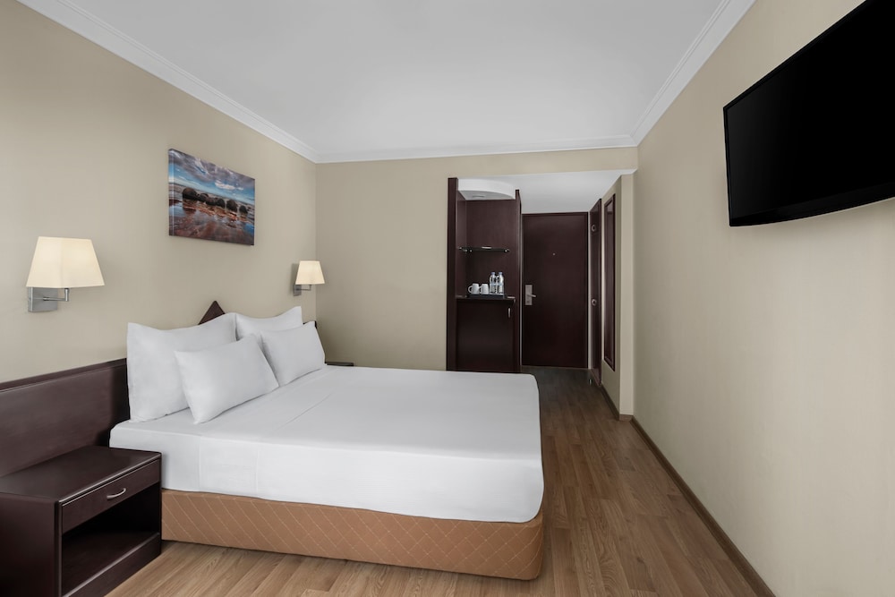 Superior Double Room (Spa Access Included) photo 2