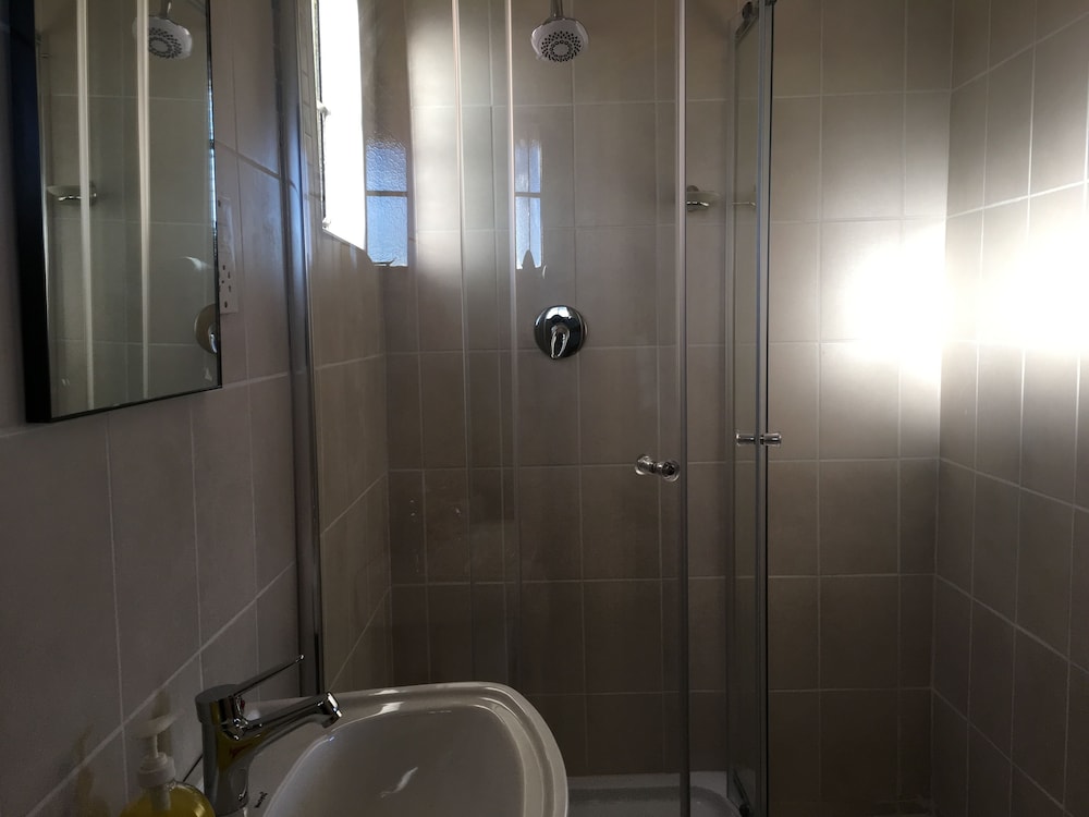 Standard Double Room, 1 Queen Bed photo 3
