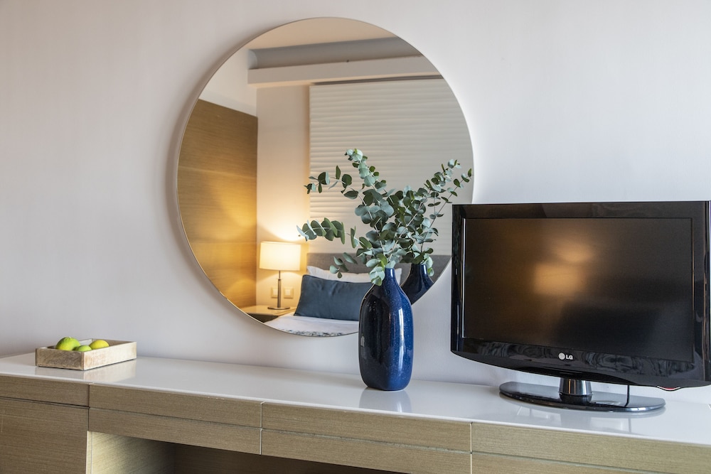 Standard Double or Twin Room - Photo 2