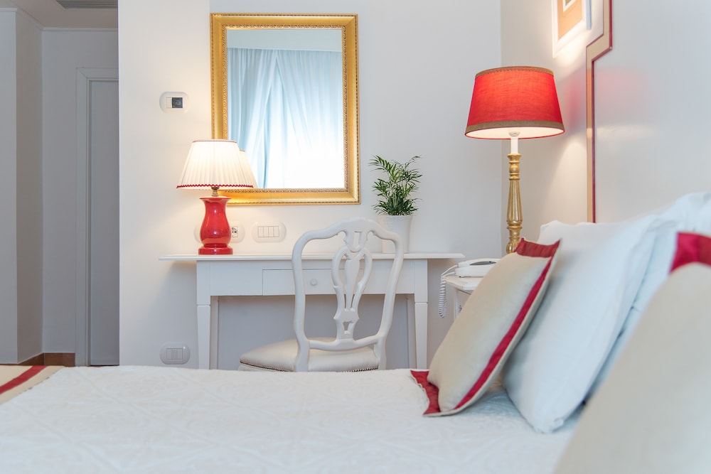 Single Room - Photo 3