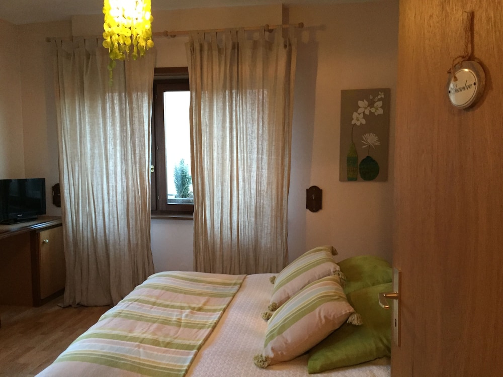 Standard Double Room, 1 Queen Bed photo 3