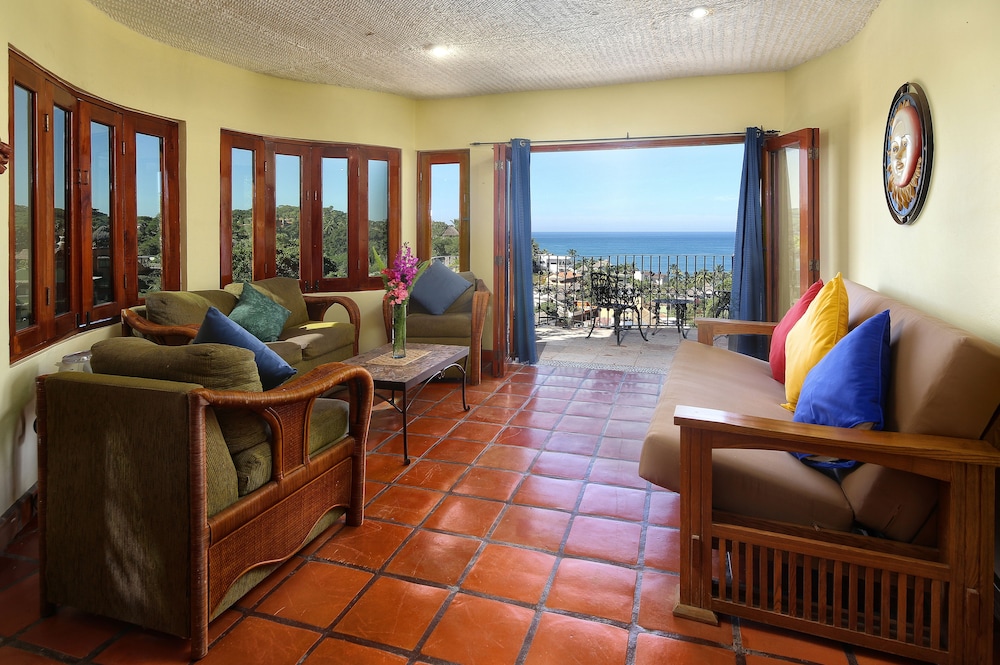 Luxury Bungalow, 1 Bedroom, Non Smoking, Mountain View photo 1