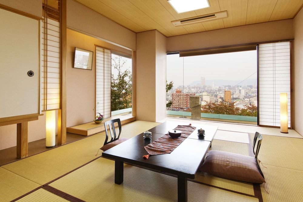 Standard Japanese Room -City View- photo 3
