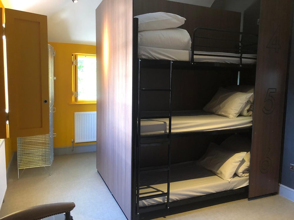 Private 9 Bed Dormitory with Shared Bathroom photo 1