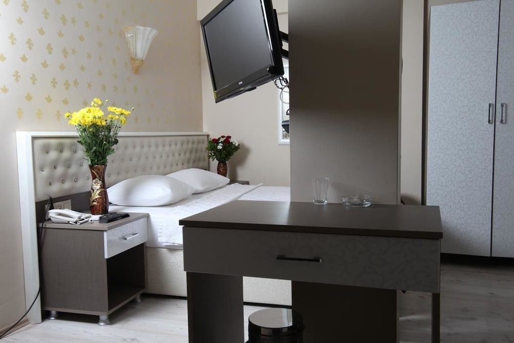 Family Room photo 1