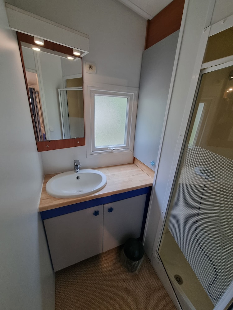 Mobile Home photo 2