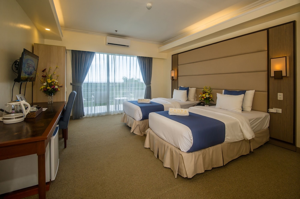 Deluxe Twin Room, 2 Twin Beds, Balcony photo 3