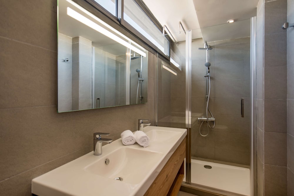 Apartment, 2 Bedrooms, Balcony - Photo 7