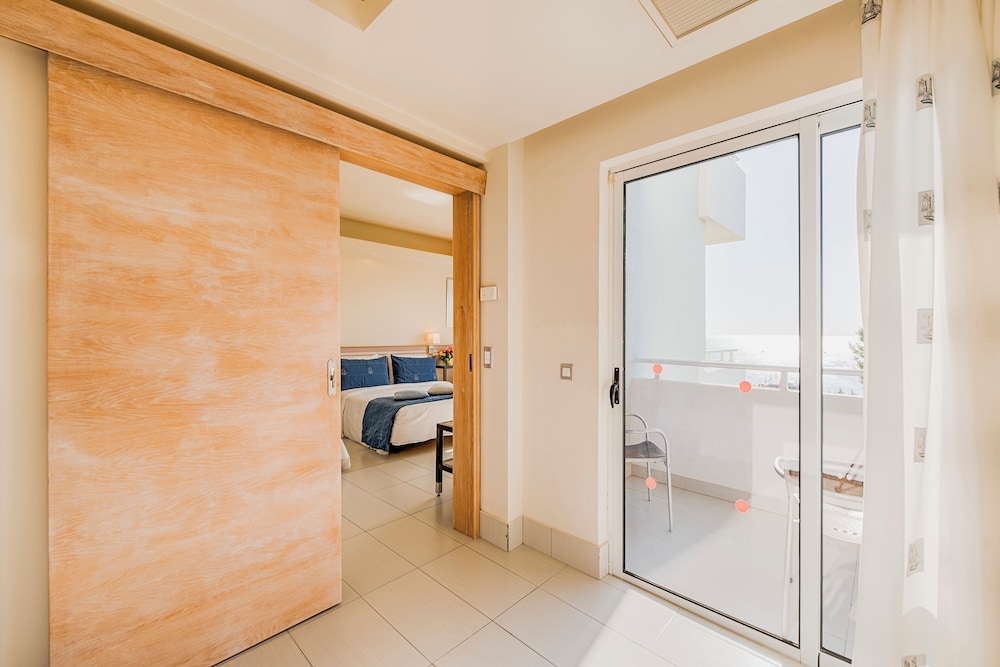 Superior Family Room, Sea View