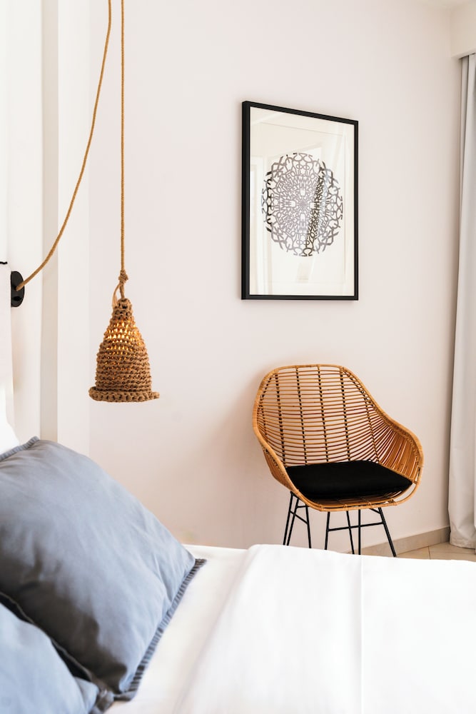 Comfort Room with Garden View thumbnail 6
