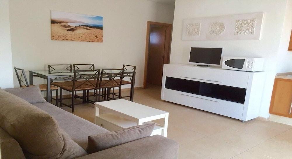 Apartamento, 2 habitaciones, balcón, vista al mar (Freedom)