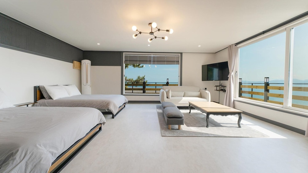 Basic Room, 1 Bedroom (Kakao Mars (Ocean View)) photo 2