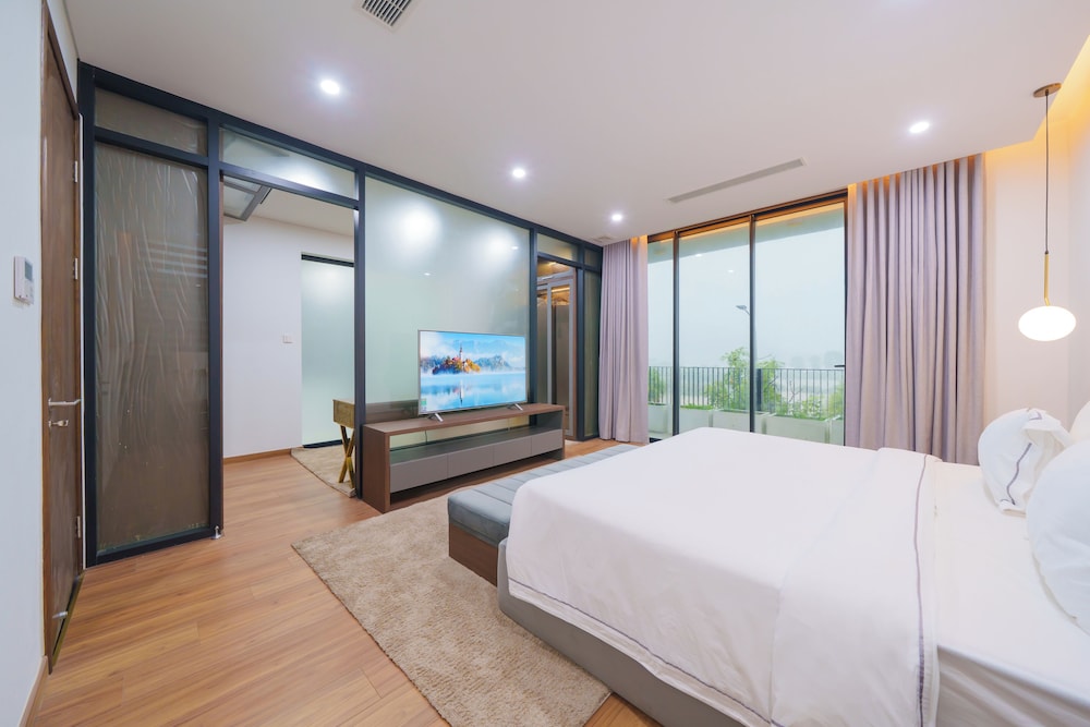 Villa, Mountain View - Photo 2