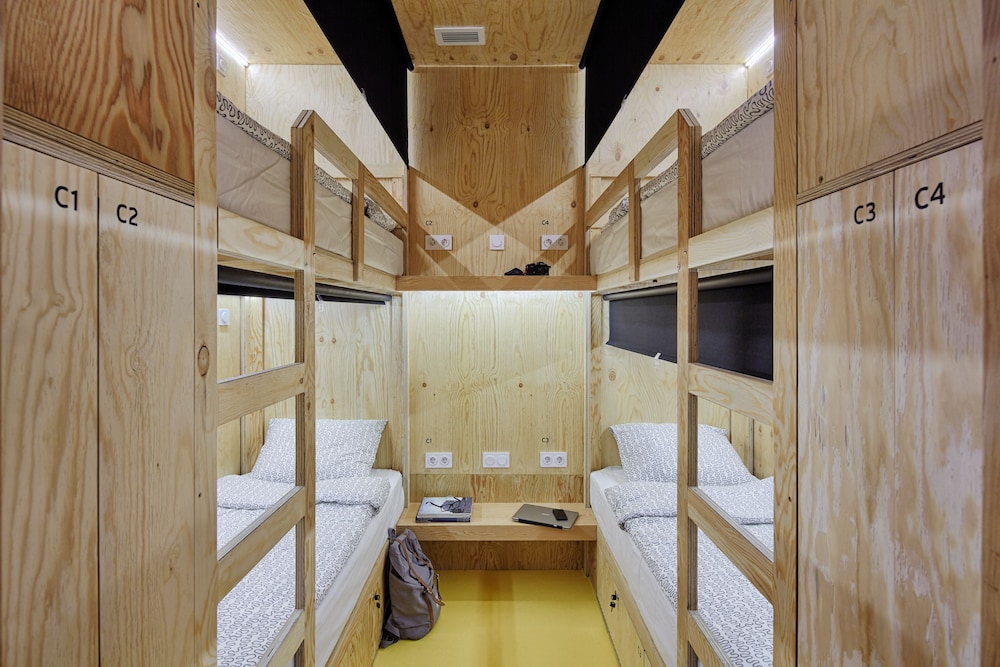 Shared Dormitory, Mixed Dorm (One bed PROMO) photo 1