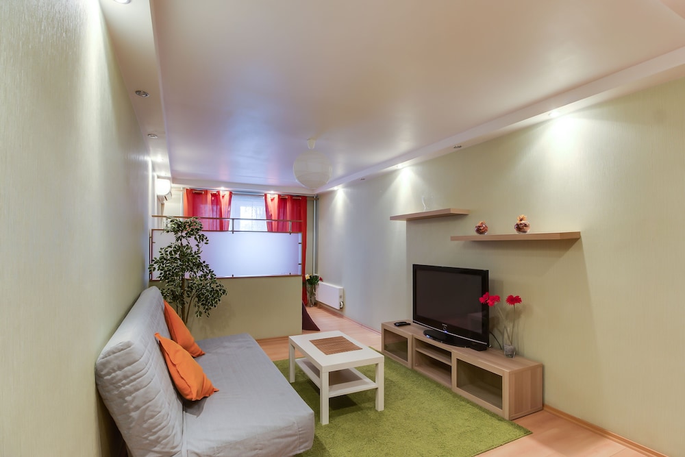 Apartment photo 2