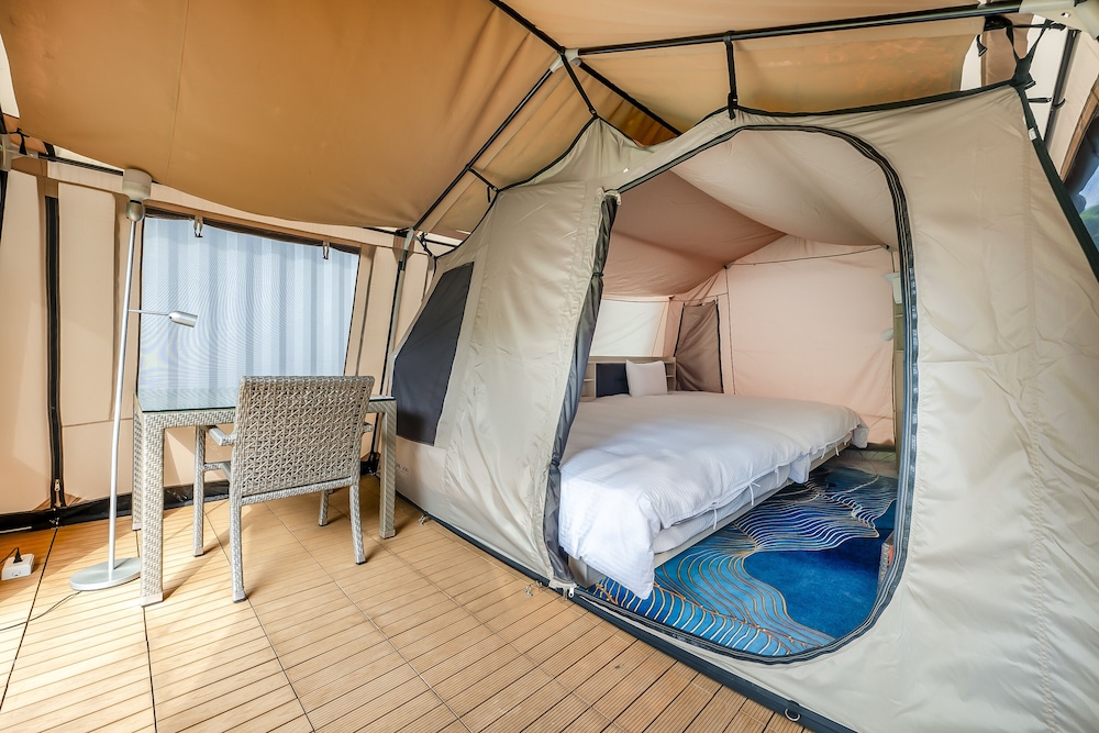 Tent photo 3