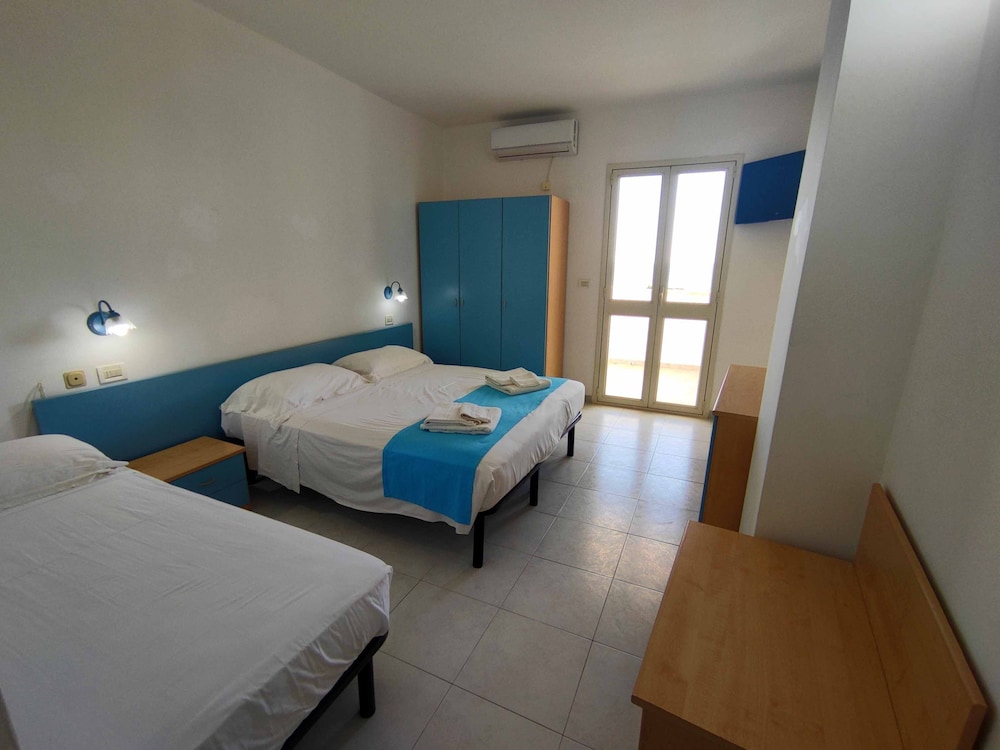 Panoramic Triple Room photo 3