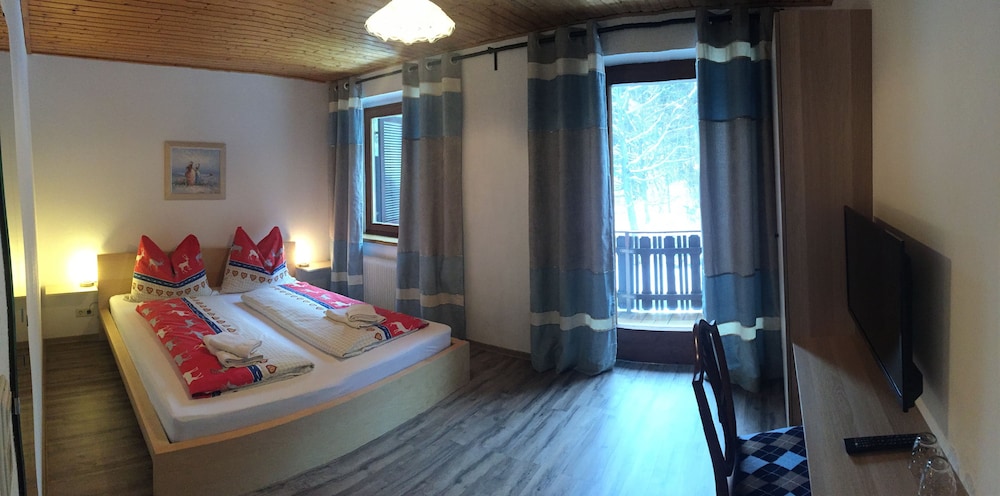 Standard Double Room, Balcony, Mountain View photo 1