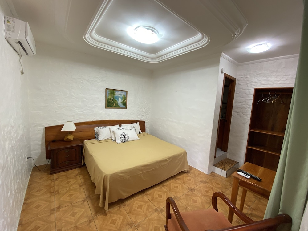 Standard Double or Twin Room photo 1