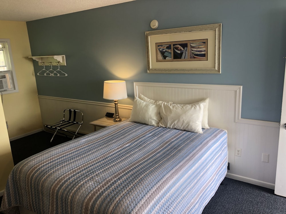 Double Room, Ensuite, Lake View (2nd Floor, Non-ADA)