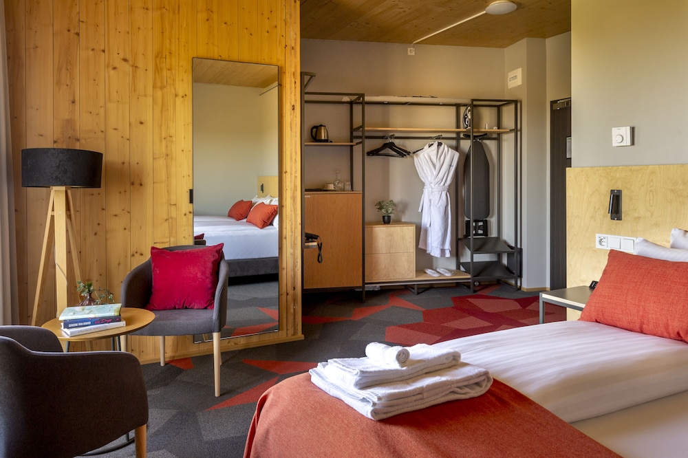 Superior Double or Twin Room - Photo 8