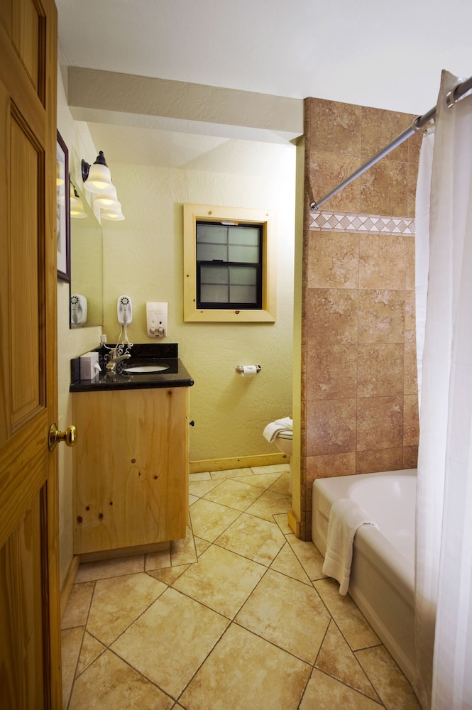 Studio Cabin with Kitchen photo 2