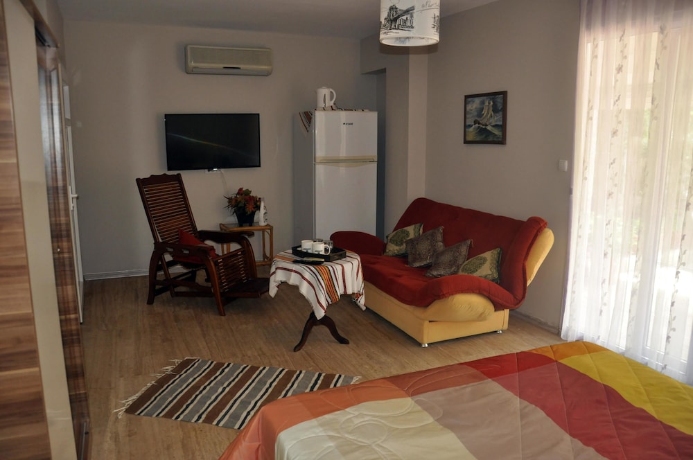 Comfort Quadruple Room, 1 Bedroom, Accessible, Patio photo 1