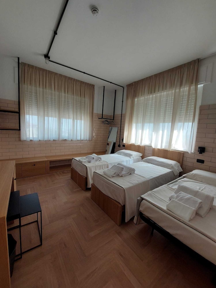 Quadruple Room photo 2