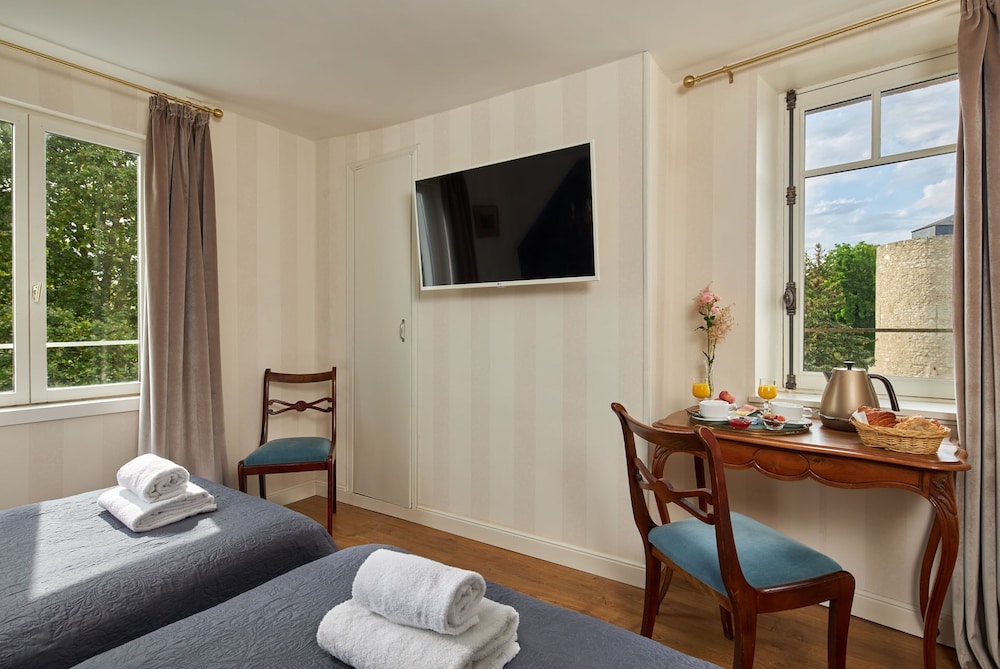 Standard Twin Room - Photo 3
