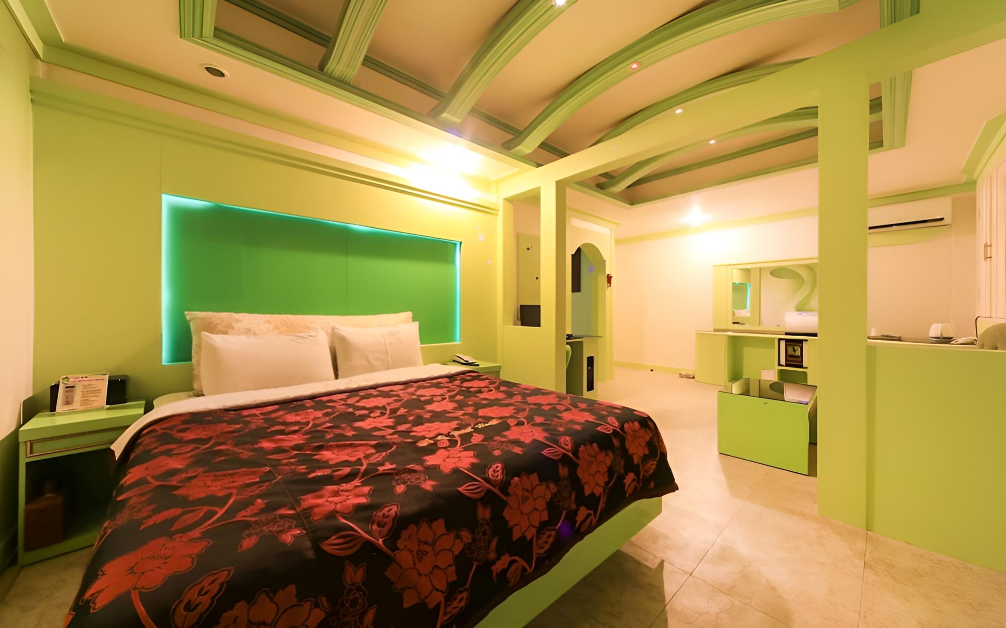 Room (Special Room) - Photo 7