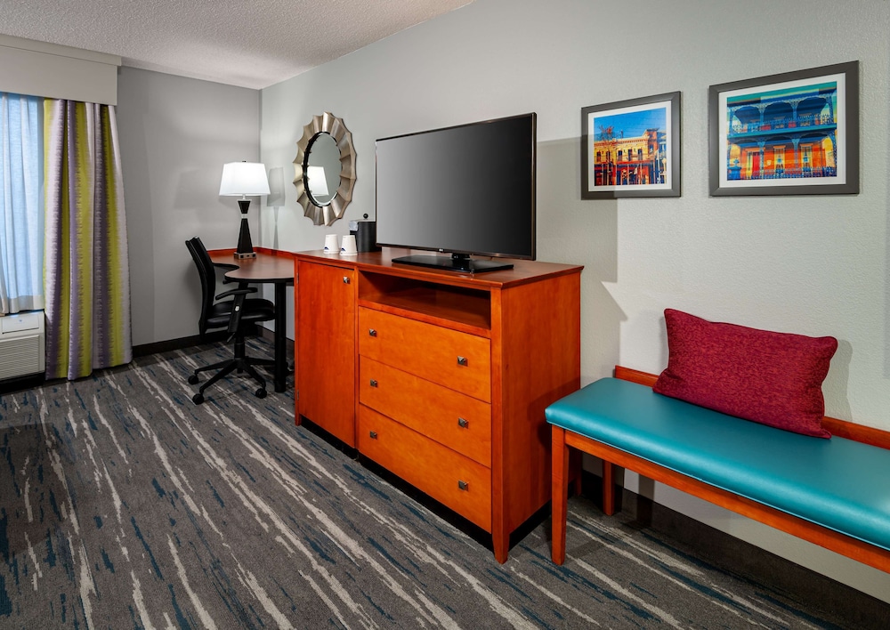 Room, 2 Queen Beds, Accessible, Non Smoking - Photo 4