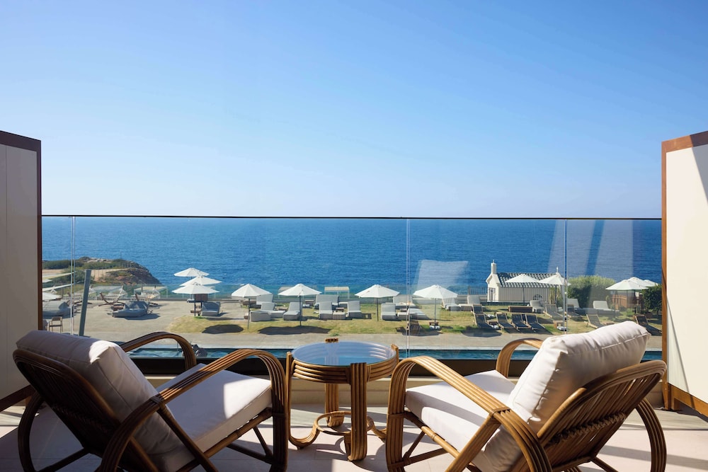 Junior Suite, 1 King Bed, Sea View