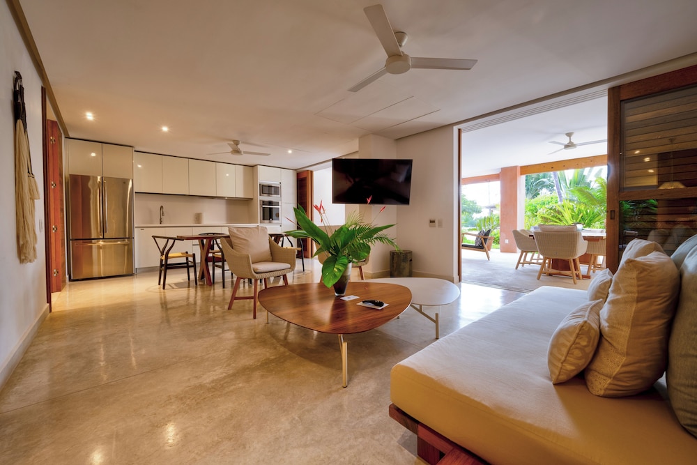 Superior Suite, Multiple Beds, Ocean View (Two Bedroom) photo 1