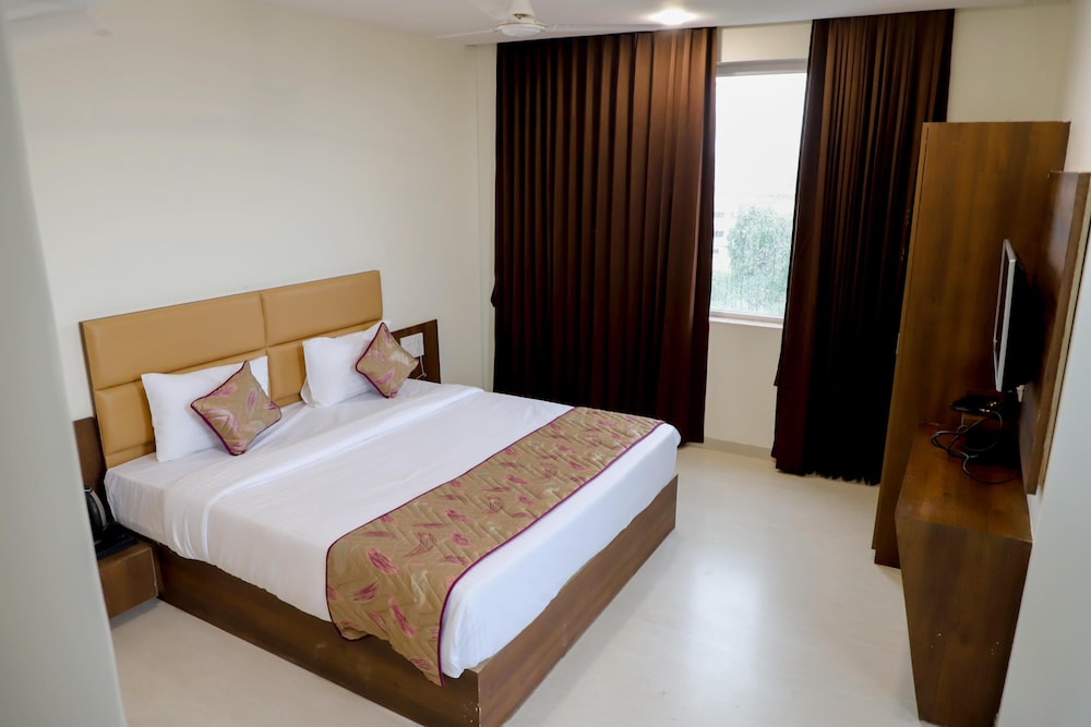 Royal Room