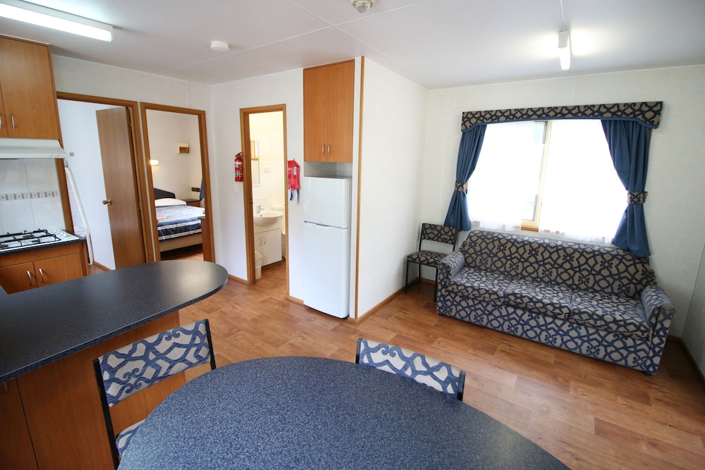 Family Apartment, 2 Bedrooms photo 3