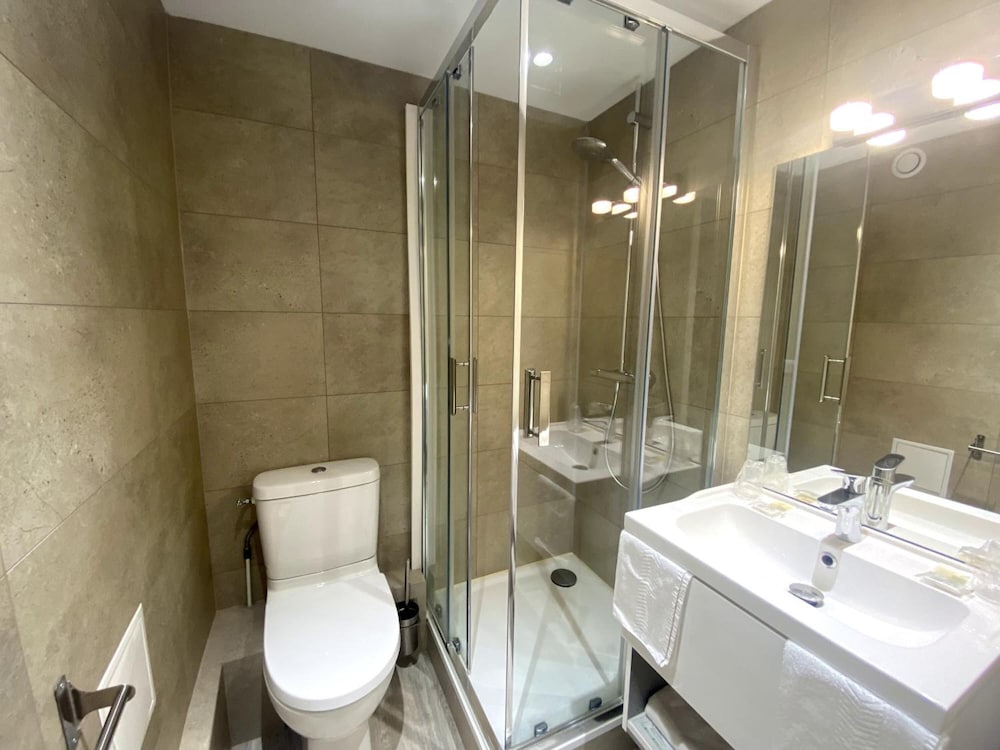 Standard Double Room, 1 Double Bed - Photo 3
